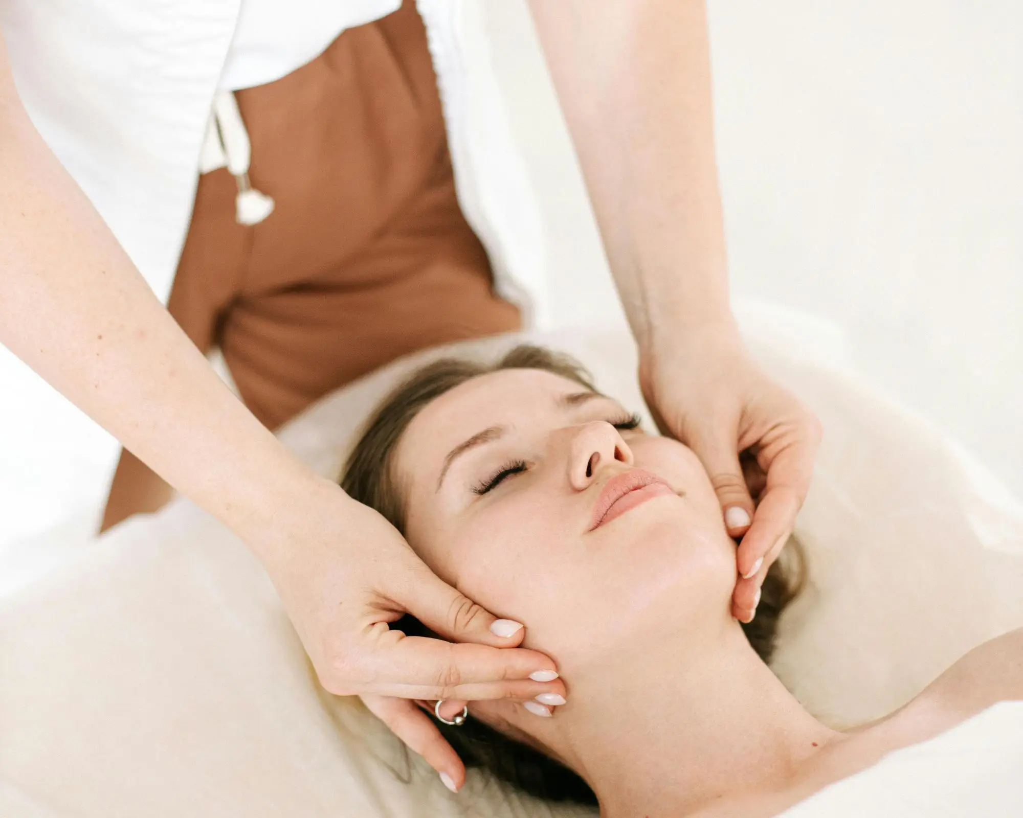 Kobido Face Massage Course – Intensive One-Day Training by Monika Gołębieska